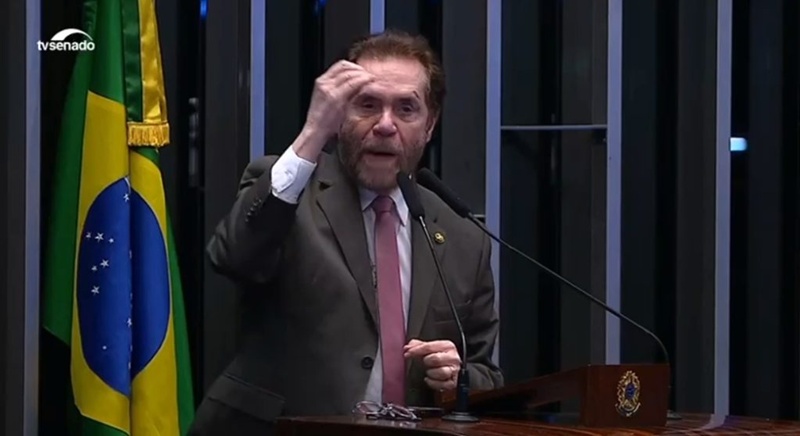 Plínio Valério denuncia possível privatização dos rios da Amazônia em discurso no Senado