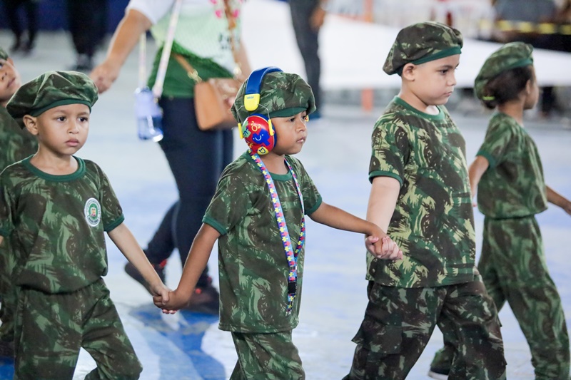 Prefeitura de Coari realiza desfiles cívicos com ação pioneira de inclusão para alunos com autismo