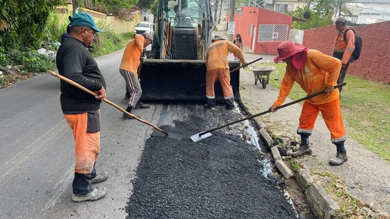 Prefeitura de Manaus realiza recuperação asfáltica no bairro Coroado