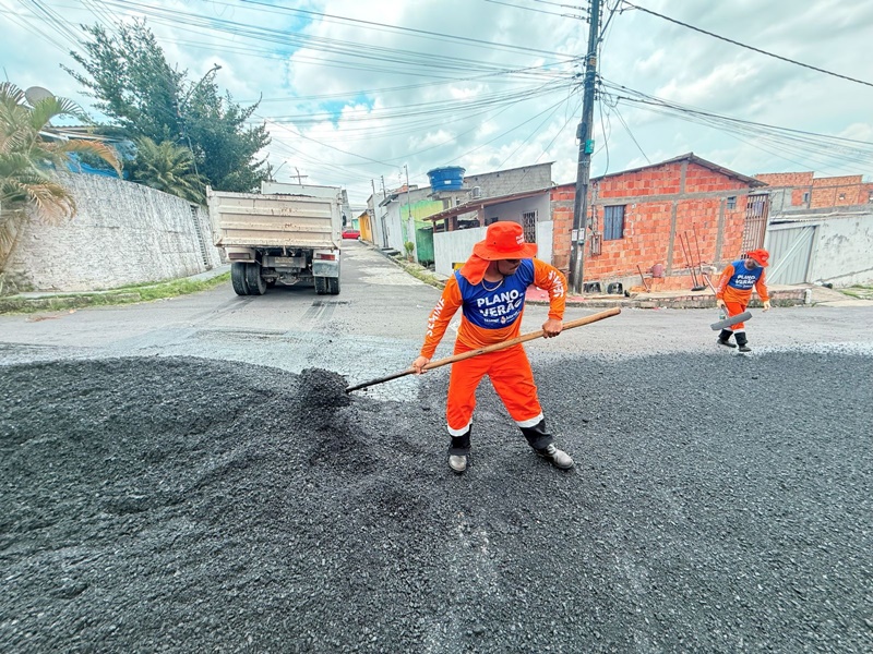 Prefeitura de Manaus transforma rua do bairro Monte das Oliveiras com obras do ‘Plano de Verão’