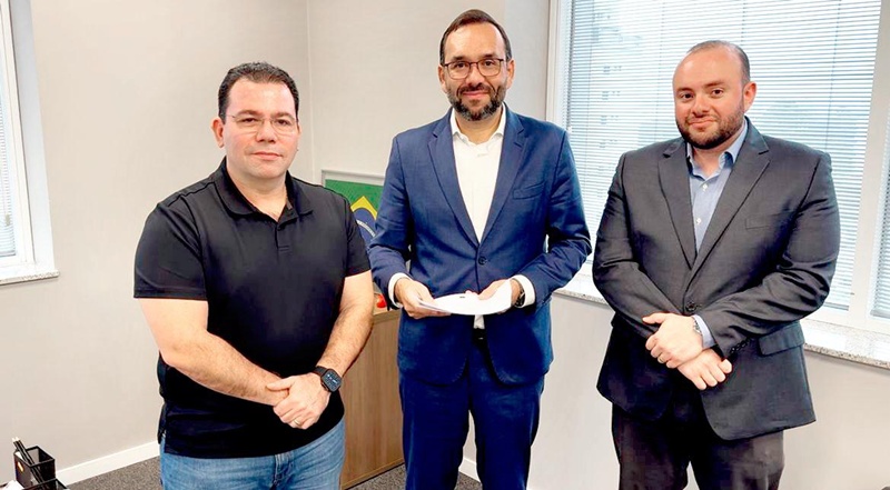 Fausto Júnior e Wilker Barreto defendem patrocínio de eventos culturais no interior do AM por empresas do Polo Industrial