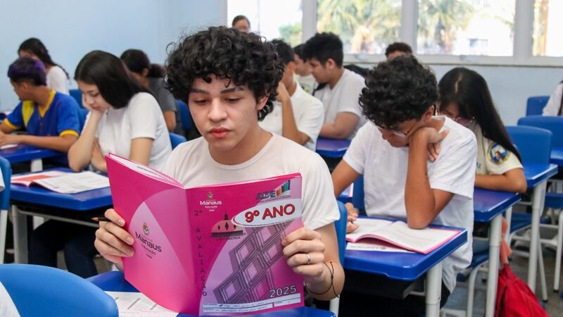 Mais de 160 mil alunos da Prefeitura de Manaus participam da última Avaliação de Desempenho do Estudante 2025