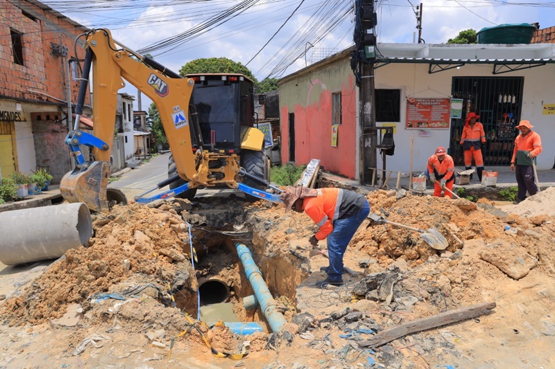 Prefeitura de Manaus realiza obra emergencial e recupera galeria subterrânea na comunidade Nova Floresta