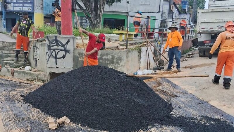Prefeitura de Manaus intensifica obras de recuperação asfáltica na avenida Torquato Tapajós