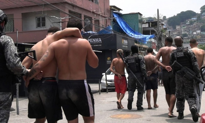Traficantes do Amazonas são presos em megaoperação contra o CV no Rio