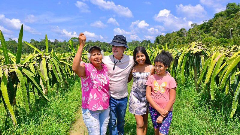 Prefeito David Almeida assina ordem de serviço para pavimentação do ramal Água Branca 2 e consolida maior ciclo de investimentos da história na zona rural de Manaus
