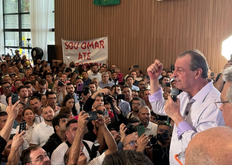 Omar Aziz lidera todos os cenários em nova pesquisa para governador do Amazonas