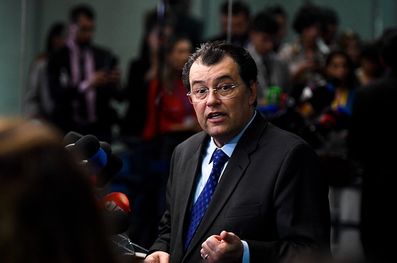 Senador Eduardo Braga destinou recursos que estão permitindo a pavimentação de 141 ruas na zona Norte de Manaus
