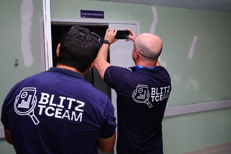 Blitz do TCE-AM inspeciona andamento das obras do Hospital do Sangue do Hemoam
