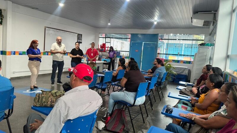 Prefeitura de Manaus leva capacitação para cuidadores de idosos ao bairro Betânia