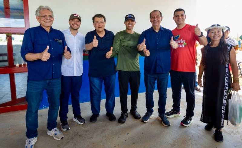 Omar Aziz recebido com carinho em Jutaí e Fonte Boa ao lado de Eduardo Braga e reforça compromisso com interior do Amazonas