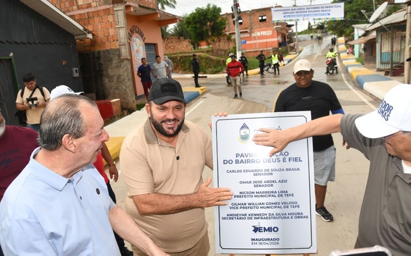 Prefeitura inaugura pavimentação no bairro DEUS É FIEL e prefeito Nicson Marreira destaca avanços na infraestrutura