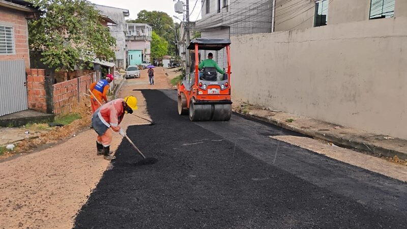 Prefeitura de Manaus intensifica recuperação asfáltica na zona Oeste e garante mais segurança no bairro Lírio do Vale