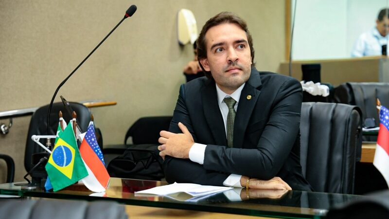 Projeto de lei de Thiago Abrahim propõe atendimento prioritário no AM para casos suspeitos de “varíola dos macacos”