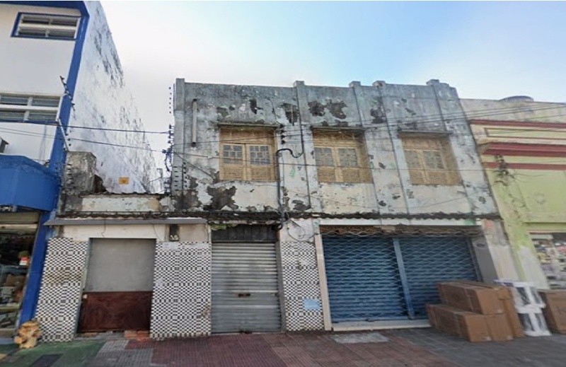 Prefeitura embarga demolição irregular de imóvel no Centro Histórico de Manaus