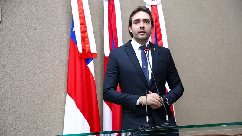 Projeto de Thiago Abrahim garante alternativa física para identificação de usuários de planos de saúde